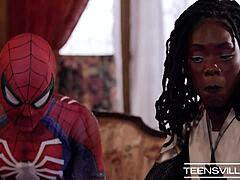 Kenzie Taylor在Spideypools世界中令人印象深刻的POV胸部和口交技巧